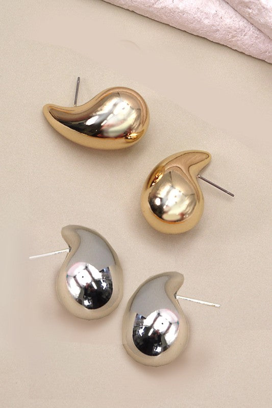 Graceful Teardrop Earrings