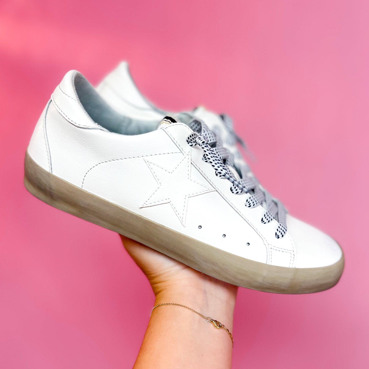 Paula Sneakers - White