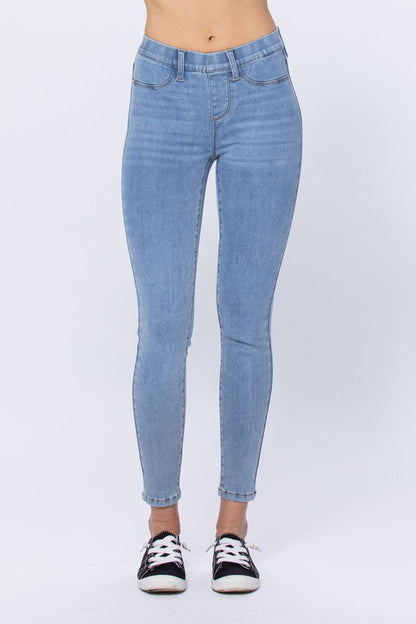 Judy Blue Mid Rise Jegging